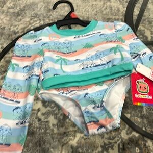 Colomelon 2 piece toddler swim suit set size 2T